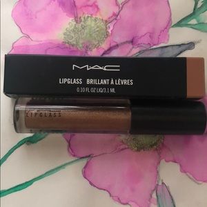 NWT MAC LIPGLASS Shade (Oh Baby) Never used